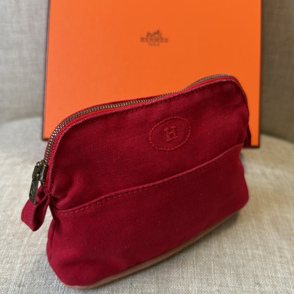 Hermes Mini Bolide Clutch Pouch in Red; Use as a Crossbody - Picture 2 of 13